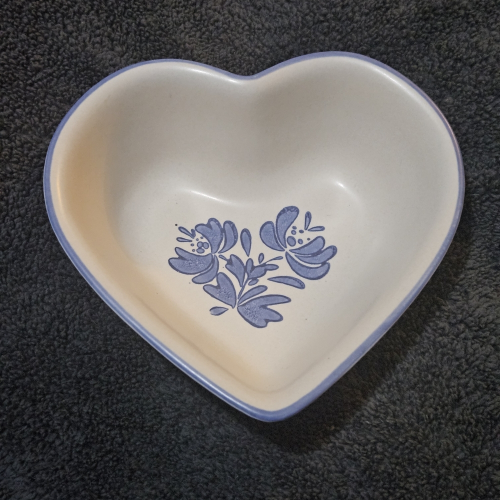 SOLD!  Pfaltzgraff Yorktowne Heart-Shaped Serving Bowl